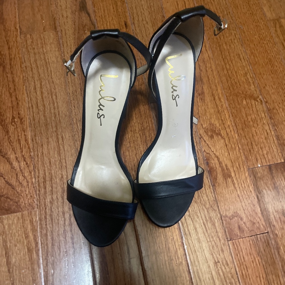 Black lulus heels